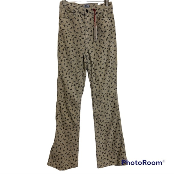 BDG Urban Outfitters Flare‎ High Rise Jeans size 27x32 - Picture 2 of 7